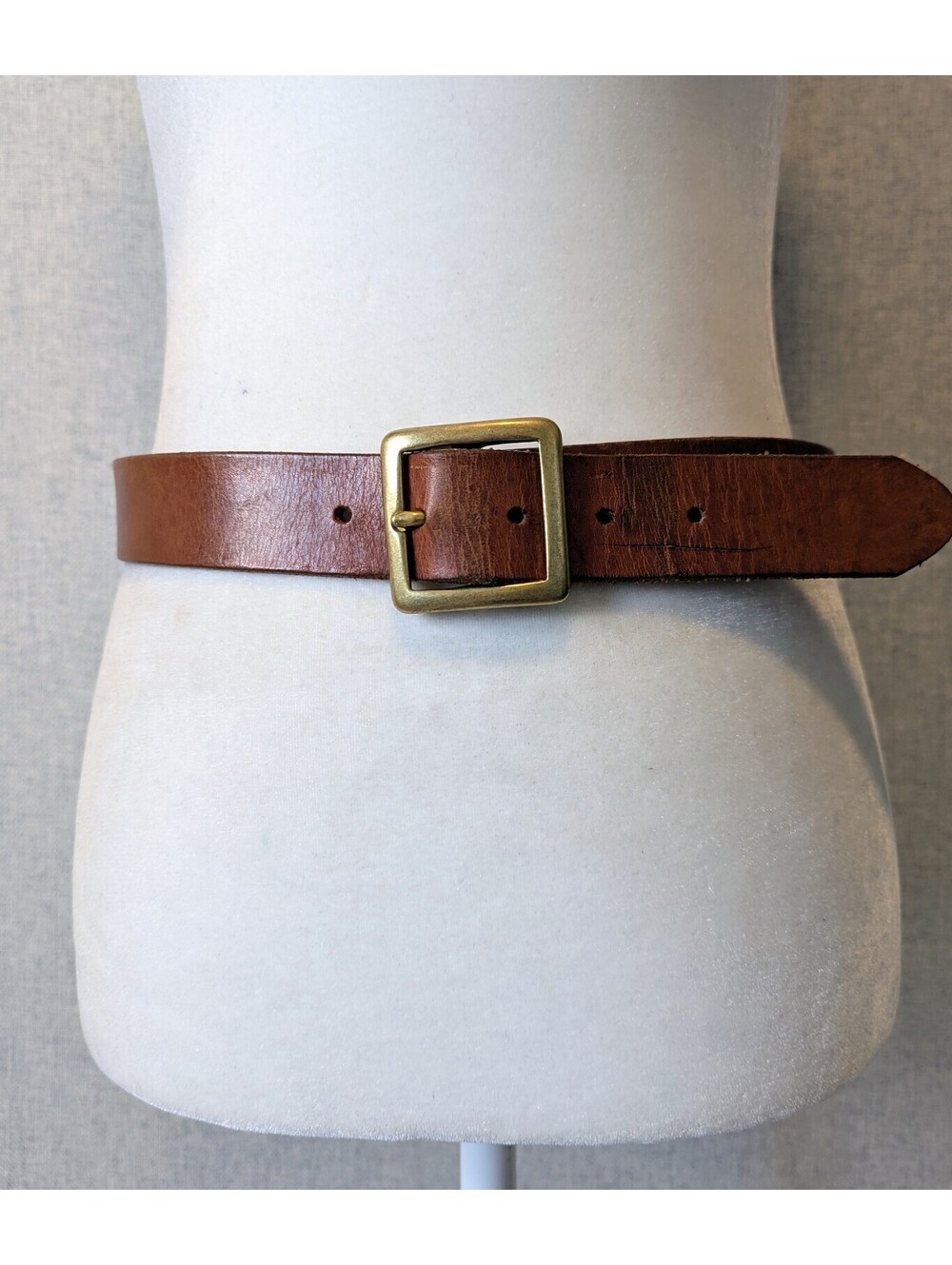 Vintage J.Crew classic leather belt with solid brass buckle